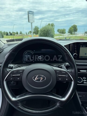 Hyundai Sonata-14