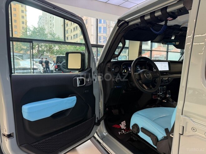 Jeep Wrangler-9