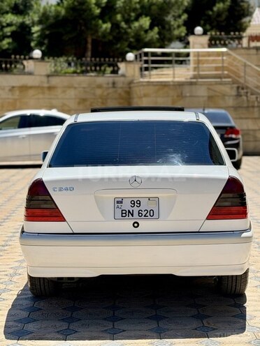Mercedes C 240-3