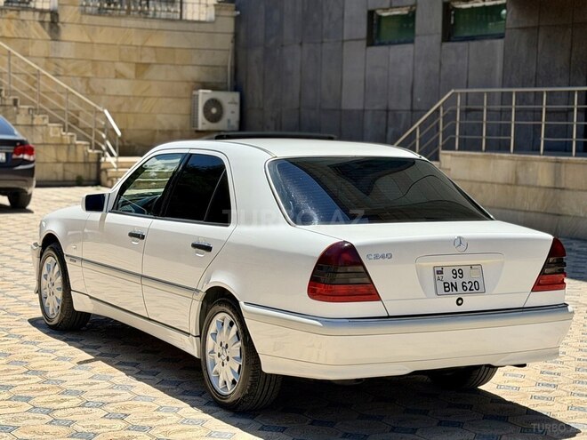 Mercedes C 240-4