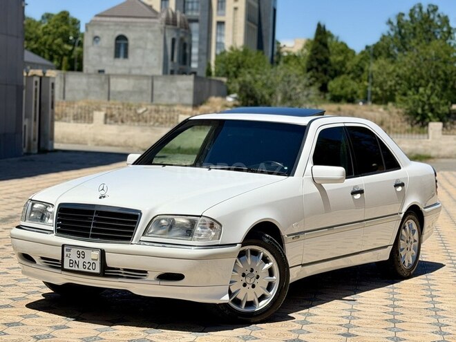 Mercedes C 240-1