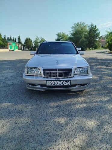 Mercedes C 180-2