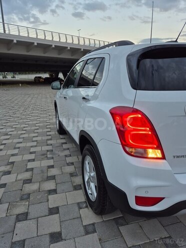 Chevrolet Trax-8