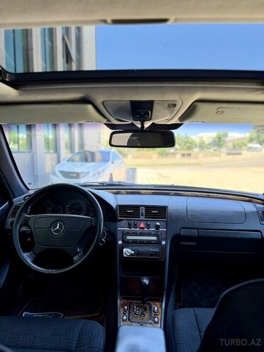 Mercedes C 240-9
