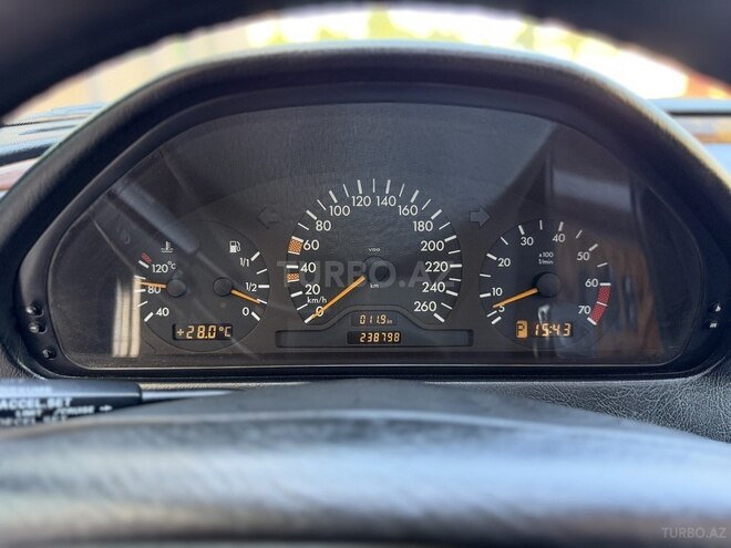 Mercedes C 240-16