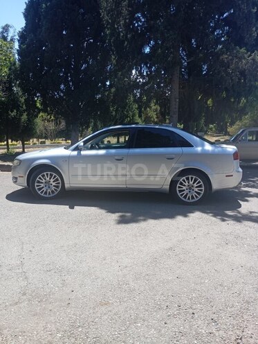 Audi A4-9