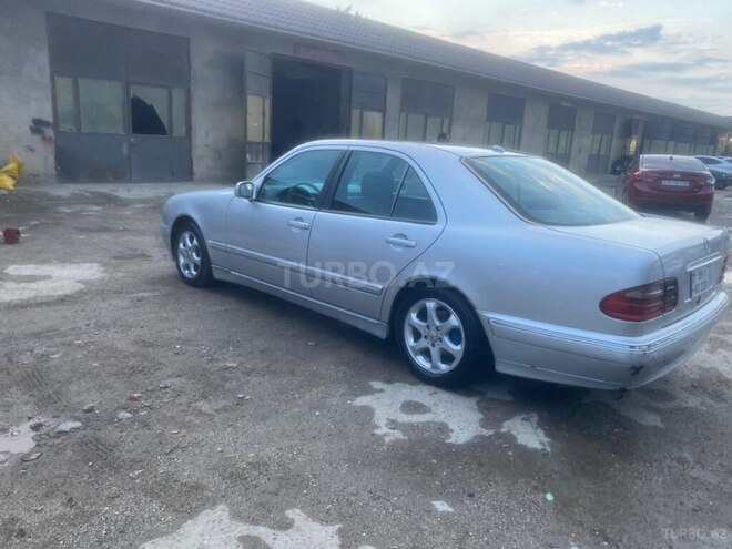 Mercedes E 220-8