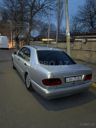 Mercedes E 220-14