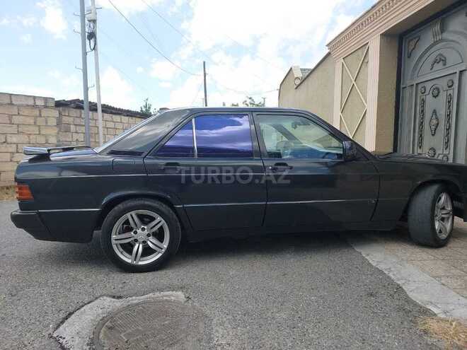 Mercedes 190-5