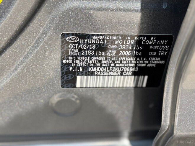 Hyundai Elantra-18