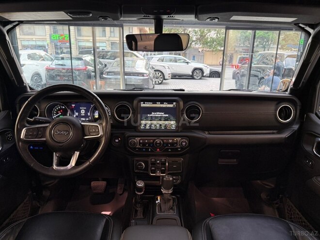 Jeep Wrangler-14