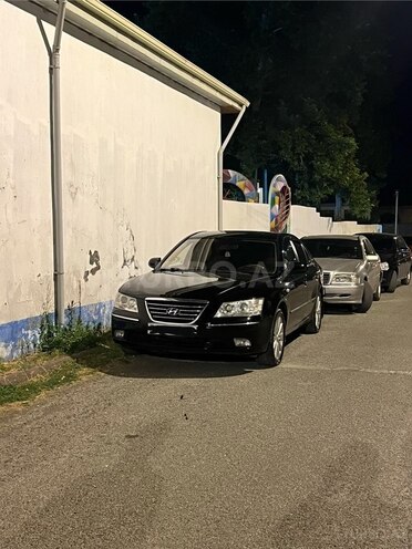 Hyundai Sonata-1