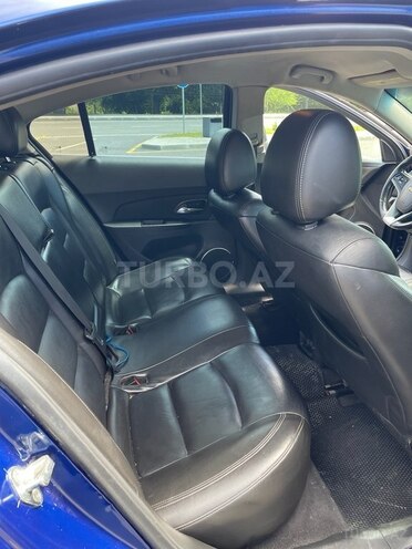 Chevrolet Cruze-9