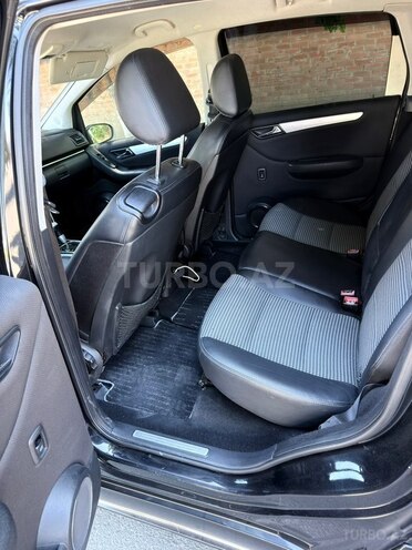 Mercedes B 170-9