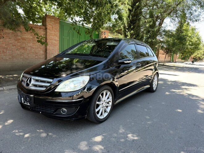 Mercedes B 170-3