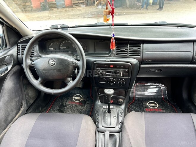 Opel Vectra-3