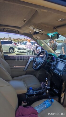 Toyota Land Cruiser Prado-10
