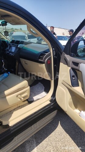Toyota Land Cruiser Prado-12