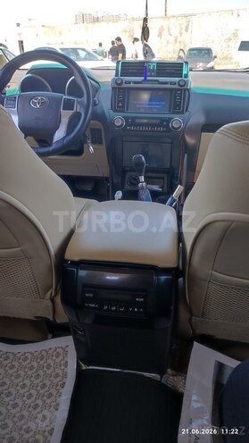 Toyota Land Cruiser Prado-9