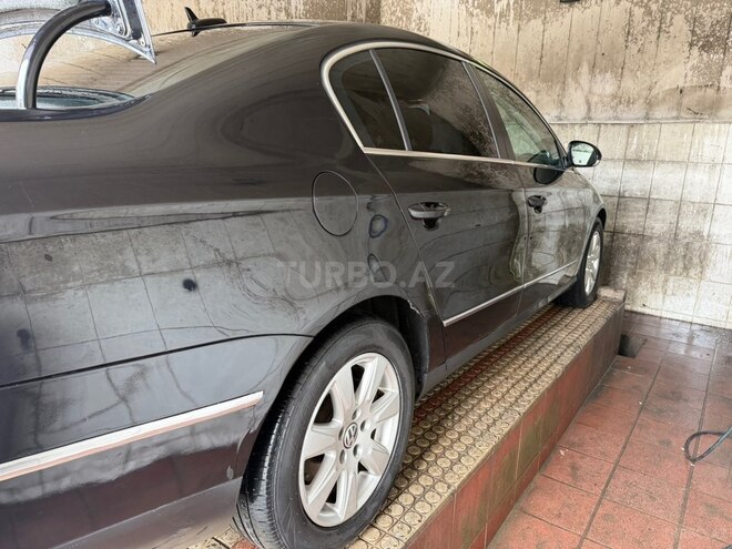 Volkswagen Passat-11