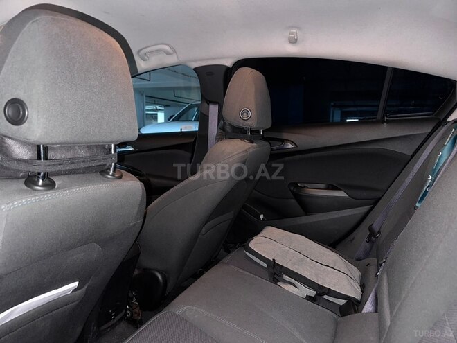 Chevrolet Cruze-8