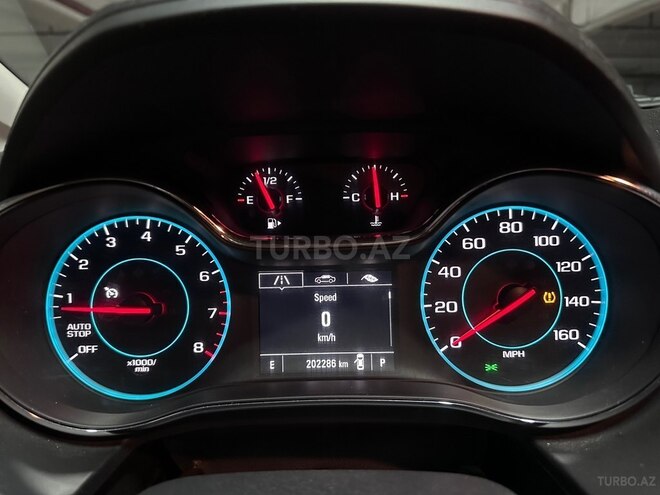 Chevrolet Cruze-12