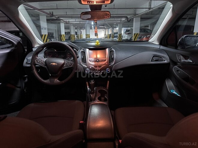 Chevrolet Cruze-10