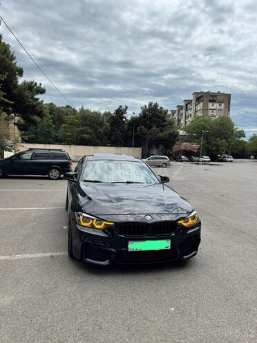 BMW 330-1