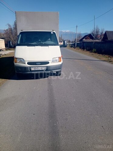 Ford Transit-1