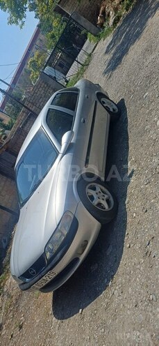 Opel Vectra-6