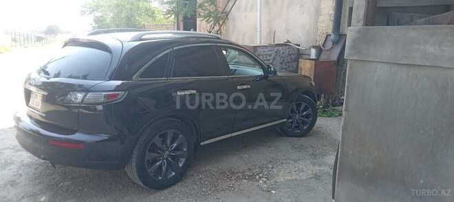 Infiniti FX35-3