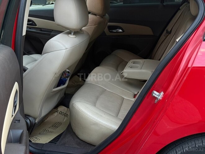 Chevrolet Cruze-10