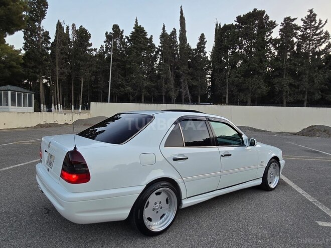 Mercedes C 220-10