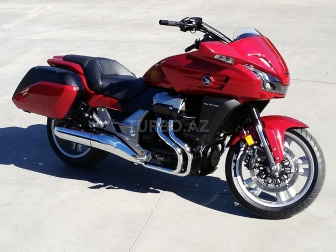 Honda CTX 1300-3