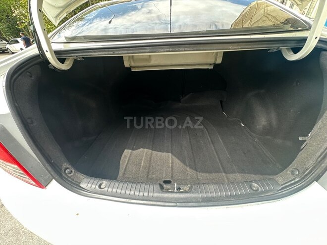 Hyundai Accent-9