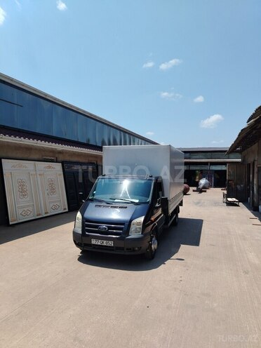 Ford Transit-2