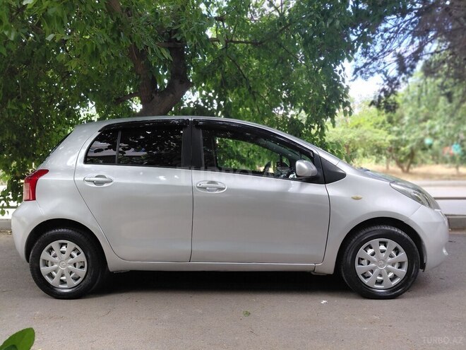 Toyota Yaris-4