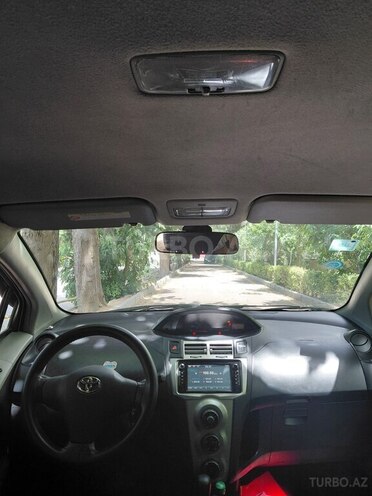 Toyota Yaris-5