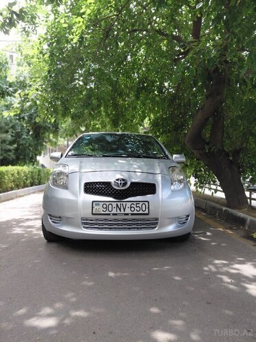 Toyota Yaris-1