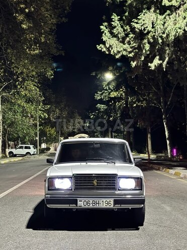 LADA (VAZ) 2107-1