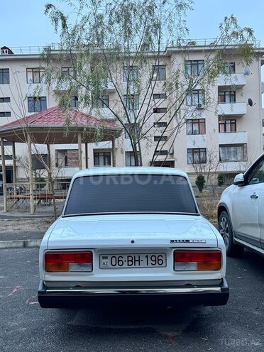 LADA (VAZ) 2107-17