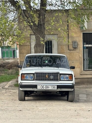 LADA (VAZ) 2107-15