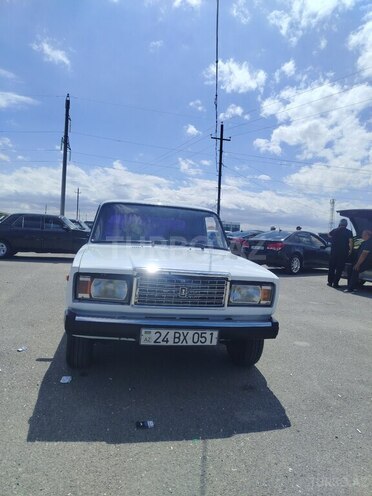 LADA (VAZ) 2107-1