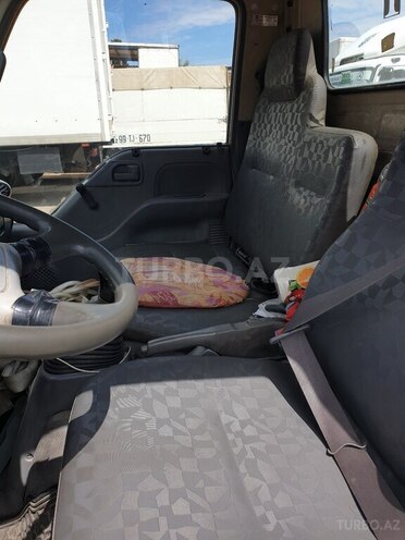 Isuzu NKR 55 L-8
