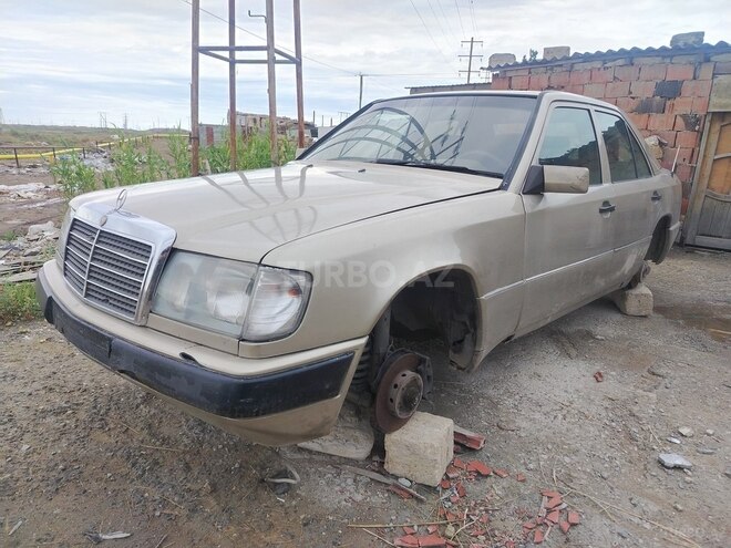 Mercedes 250 D-5
