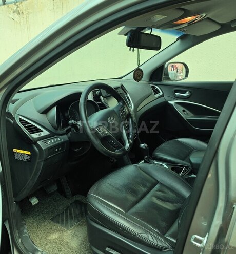 Hyundai Santa Fe-4