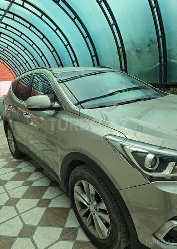 Hyundai Santa Fe-8