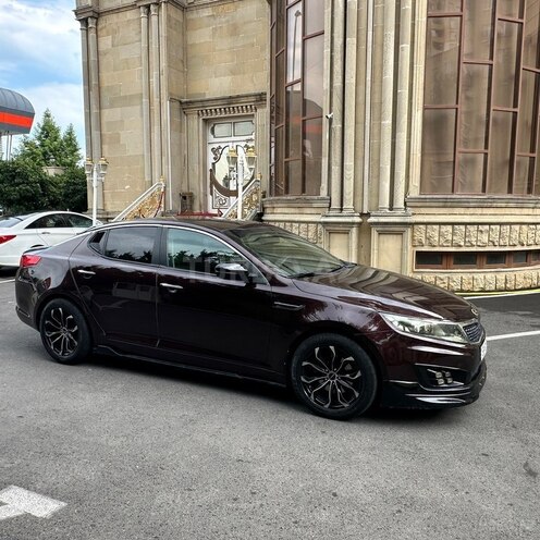 Kia Optima-5