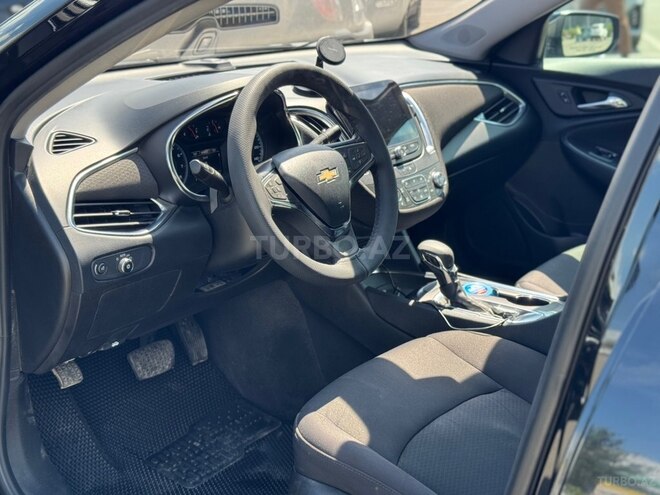 Chevrolet Malibu-14