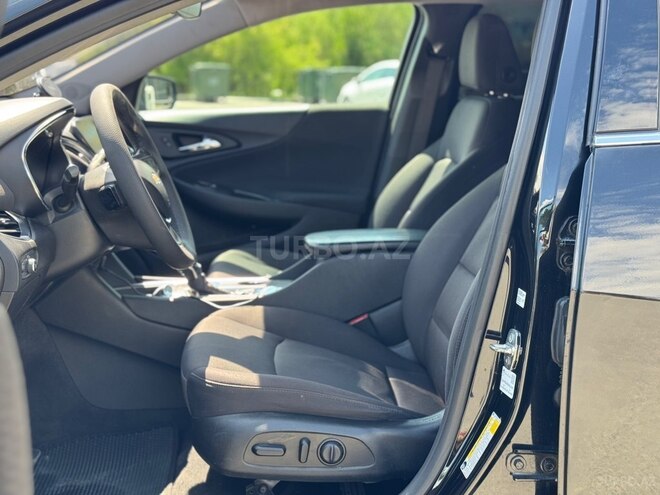 Chevrolet Malibu-15